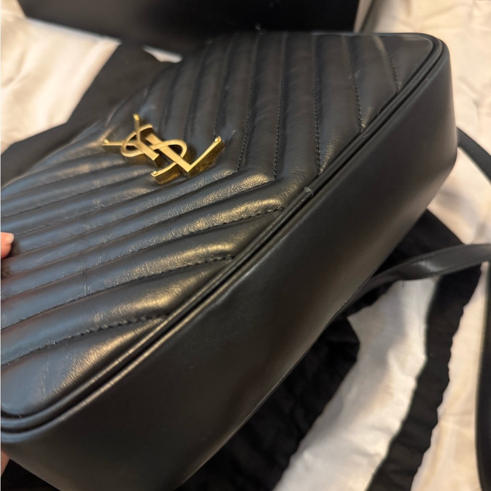 Saint Laurent Black Quilted Leather Crossbody Bag - Picture 4 of 6